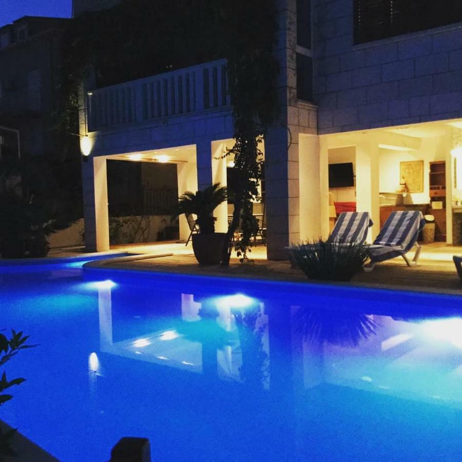 Luigi Apartament *